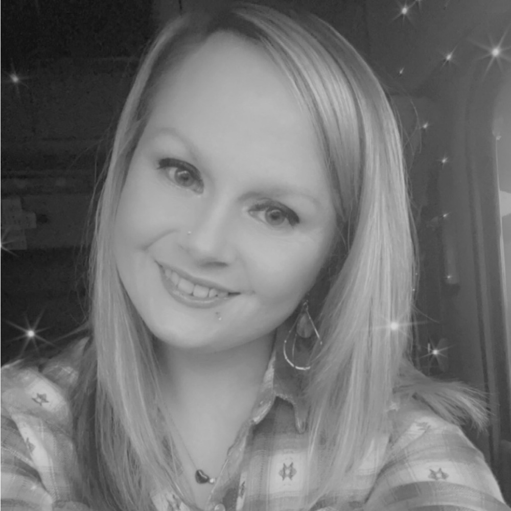 Meet your Posher, Stacy